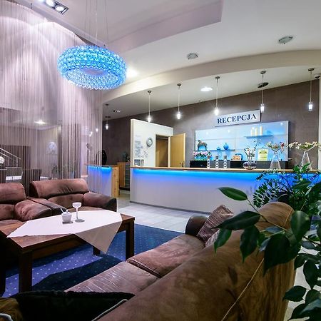 Hotel Nowy Dwor Trzebnica Luaran gambar