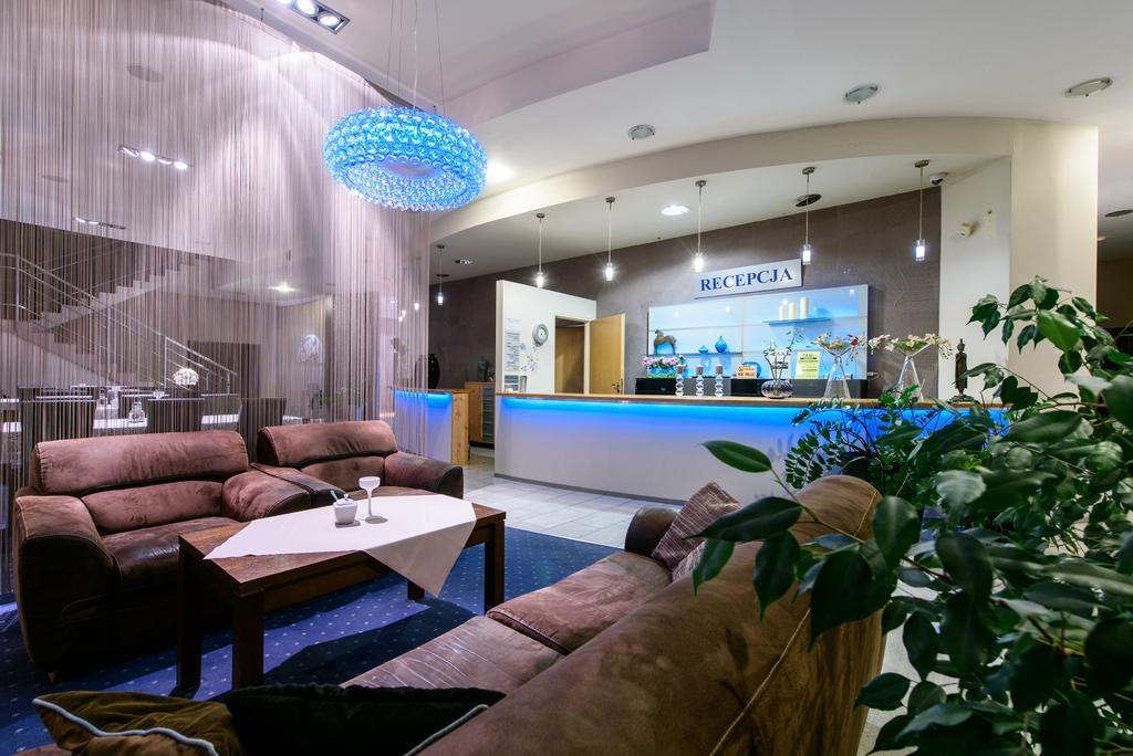 Hotel Nowy Dwor Trzebnica Luaran gambar