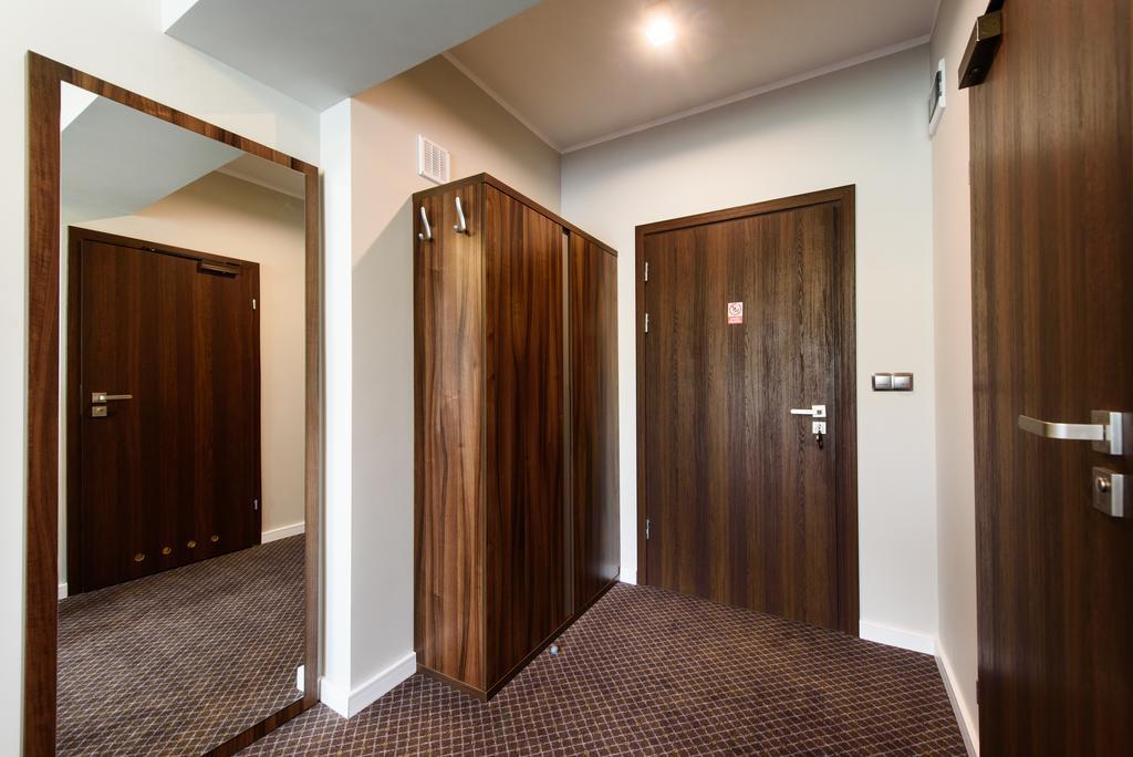 Hotel Nowy Dwor Trzebnica Luaran gambar